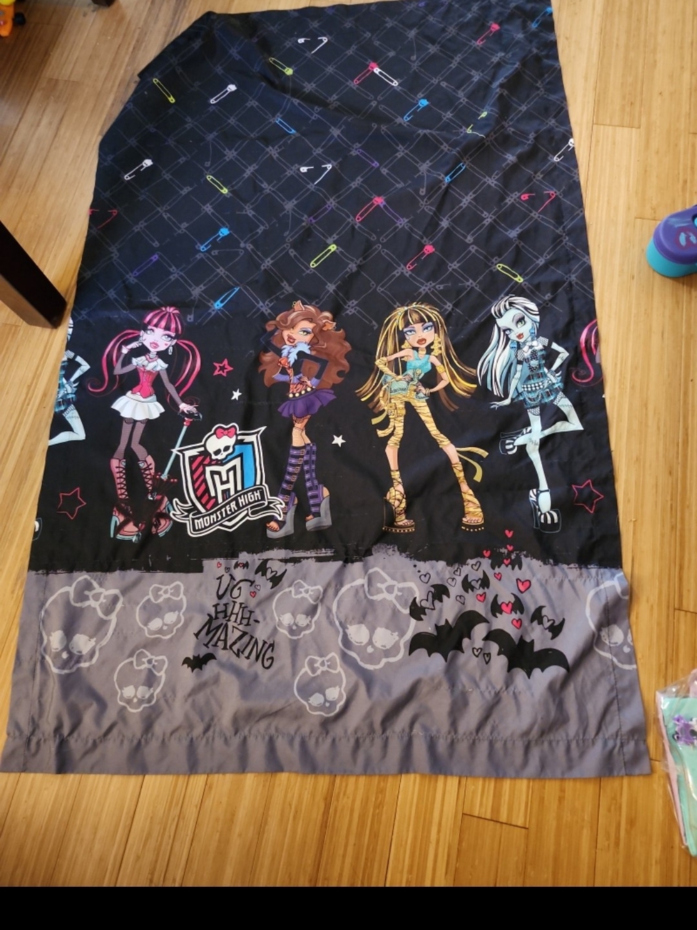Monster High twin flat sheet y2k vintage draculara cleo Frankie stein